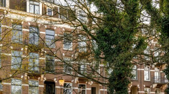 De buitenzijde van de woning in Amsterdam-Zuid
