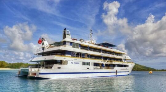 Het cruiseschip dat bij het eiland waar Cast Away werd opgenomen vastliep