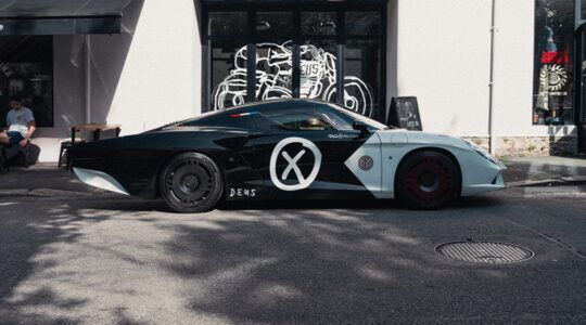 De Deus Ex Machina x Zagato AGTZ Twin Tail