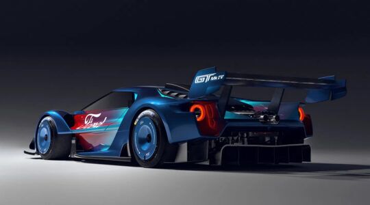 De achterkant van de Ford GT MK IV