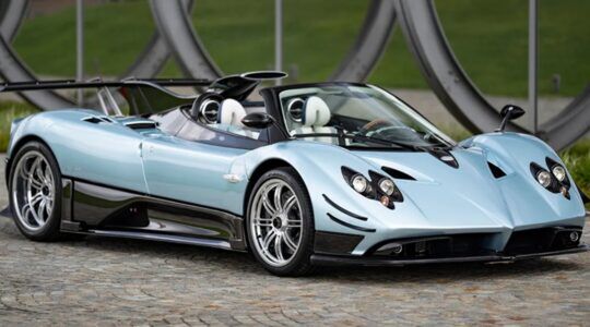 De voorzijde van de Pagani Zonda Cervino