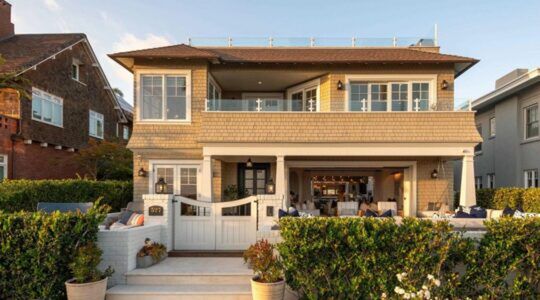 De buitenzijde van de villa in San Diego