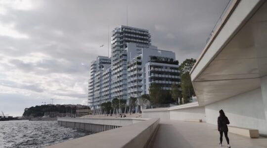 Het gebouw waarin het nieuwe appartement van Monaco is gevestigd
