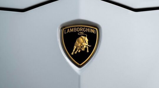 Het logo van Lamborghini, het merk dat geen elektrische auto zal maken op korte termijn