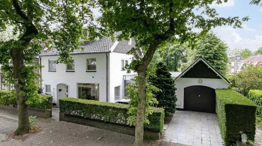 De villa van Elise Boers in Abcoude