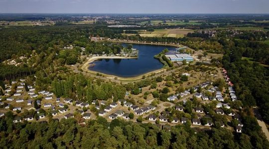 Drie gesloten vakantieparken van campingmiljonair Peter Gillis gedwongen in de verkoop verschenen