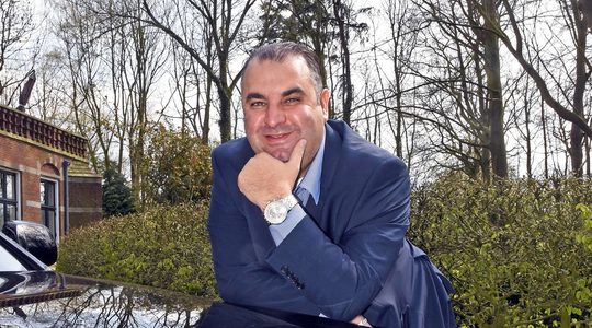 Salar Azimi, de man die een Lamborghini kocht