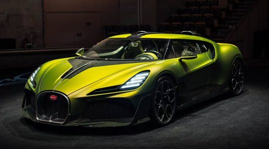 De voorzijde van de Bugatti Brouillard