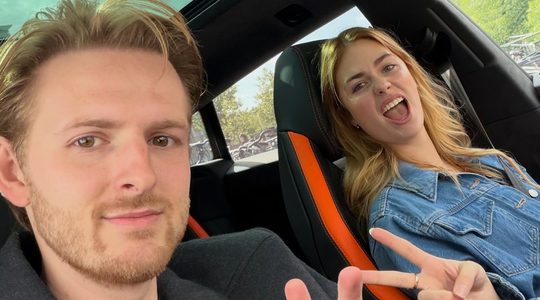 Koen van Heest in zijn nieuwe Lamborghini Urus SE