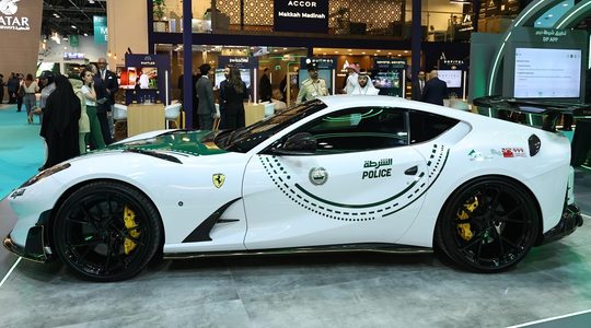 De nieuwe Ferrari van de Dubai Police