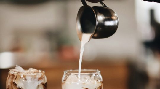 Waarom is in Nederland iedereen opeens zo gek op Cold Brew koffie?