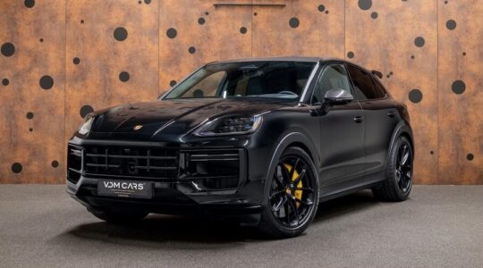 De Porsche Cayenne Turbo E-Hybrid GT van Luciano Valente