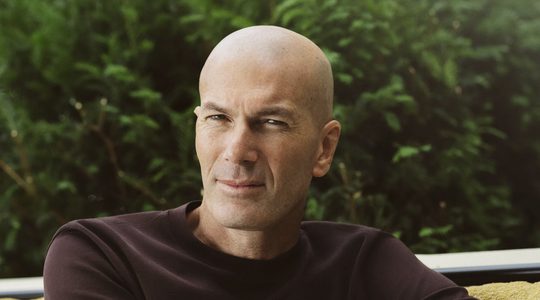 Zinédine Zidane, de man die zijn Cartier Pasha-horloge op een veiling te koop aanbiedt
